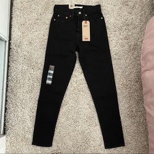 Levi’s Wedgie Skinny Jeans